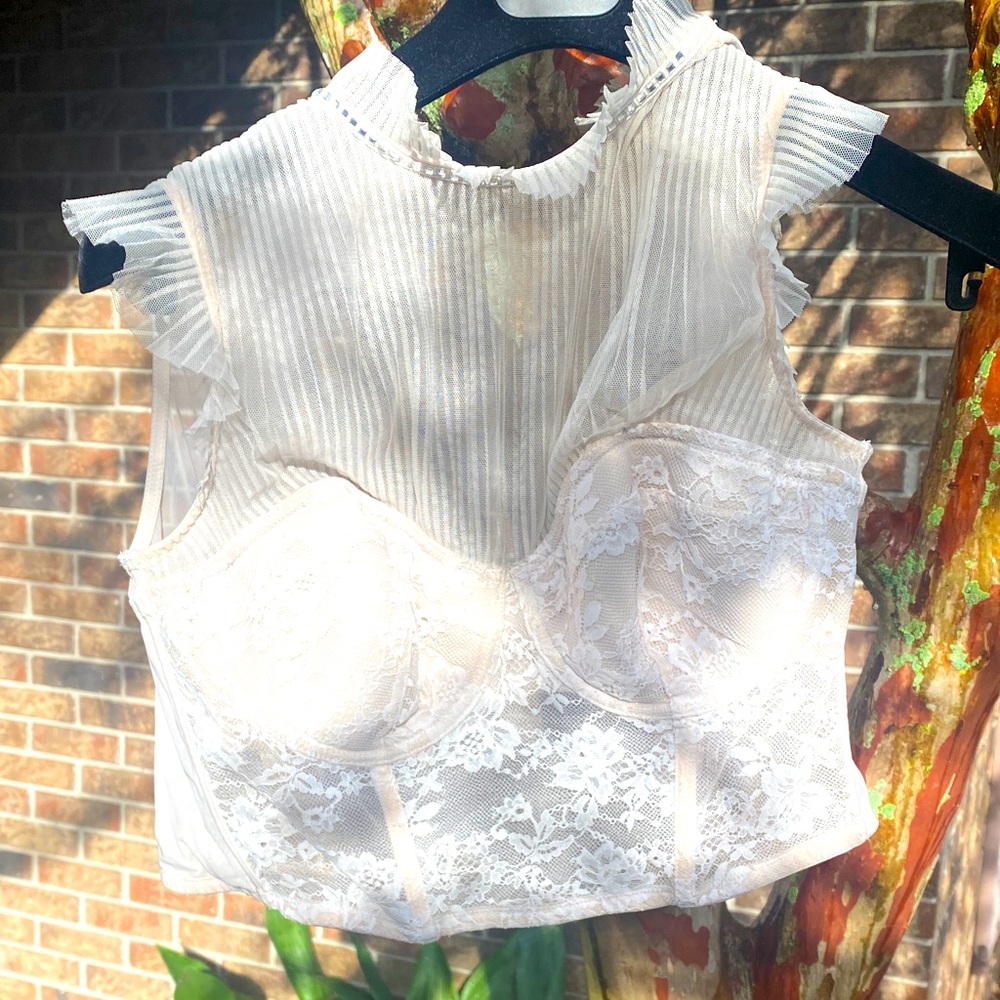 Women's Cream Lace Bustier Top Victoria secret 🤫❤️‍🔥🍒